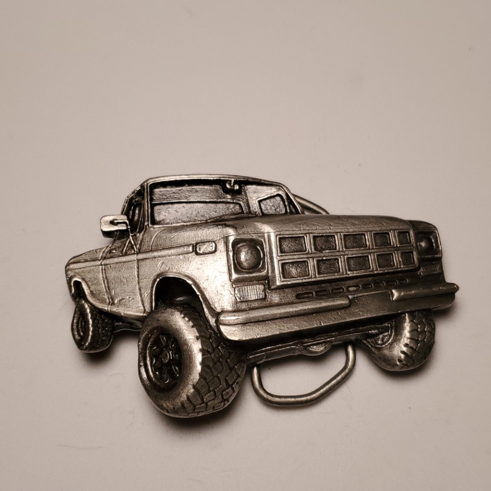 belt buckle